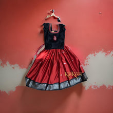 Load image into Gallery viewer, Collection Mahathi-Crimson Red with Black Bordered Paithani Skirt and Embroidered Black Blouse