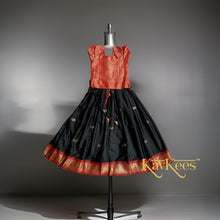 Load image into Gallery viewer, Collection Mahathi - Black with Bright Red Paithani Silk-Cotton Skirt and Bright Red Brocade Blouse