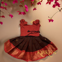 Load image into Gallery viewer, Collection Mahathi - Dark Brown with Bright Red Paithani Silk Cotton Skirt and Red Cotton Brocade Blouse