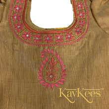 Load image into Gallery viewer, Collection Chakori - Pink and Beige Checks-patterned Lehenga with Gold Khiccha Silk Embroidered Blouse with Dupatta with Beige Net Dupatta