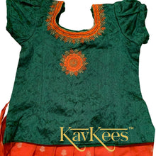 Load image into Gallery viewer, Collection Chandira- Bright Orange Chanderi Cotton Silk with Leaf Green Cotton Brocade Blouse