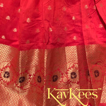 Load image into Gallery viewer, Collection Chandira- Bright Red Chanderi Cotton Silk with Leaf Green Cotton Brocade Blouse