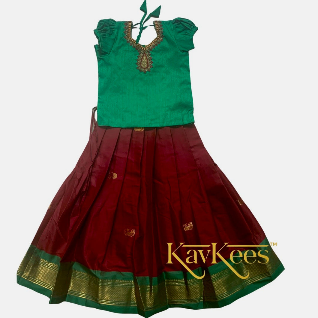 Collection Mahathi - Maroon Red with Bright Green Border and Bright Green Dupion Blouse with Embroidery