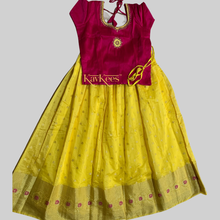 Load image into Gallery viewer, Collection Chandira- Lemon Yellow Chanderi Cotton Silk with Magenta Dupion Silk Blouse
