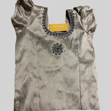 Load image into Gallery viewer, Collection Mahathi - Navy blue with Silver Paithani Skirt with Silver Dupion Blouse with Flower Embroidery

