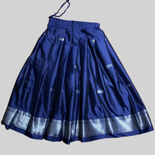 Load image into Gallery viewer, Collection Mahathi - Navy blue with Silver Paithani Skirt with Silver Dupion Blouse with Flower Embroidery
